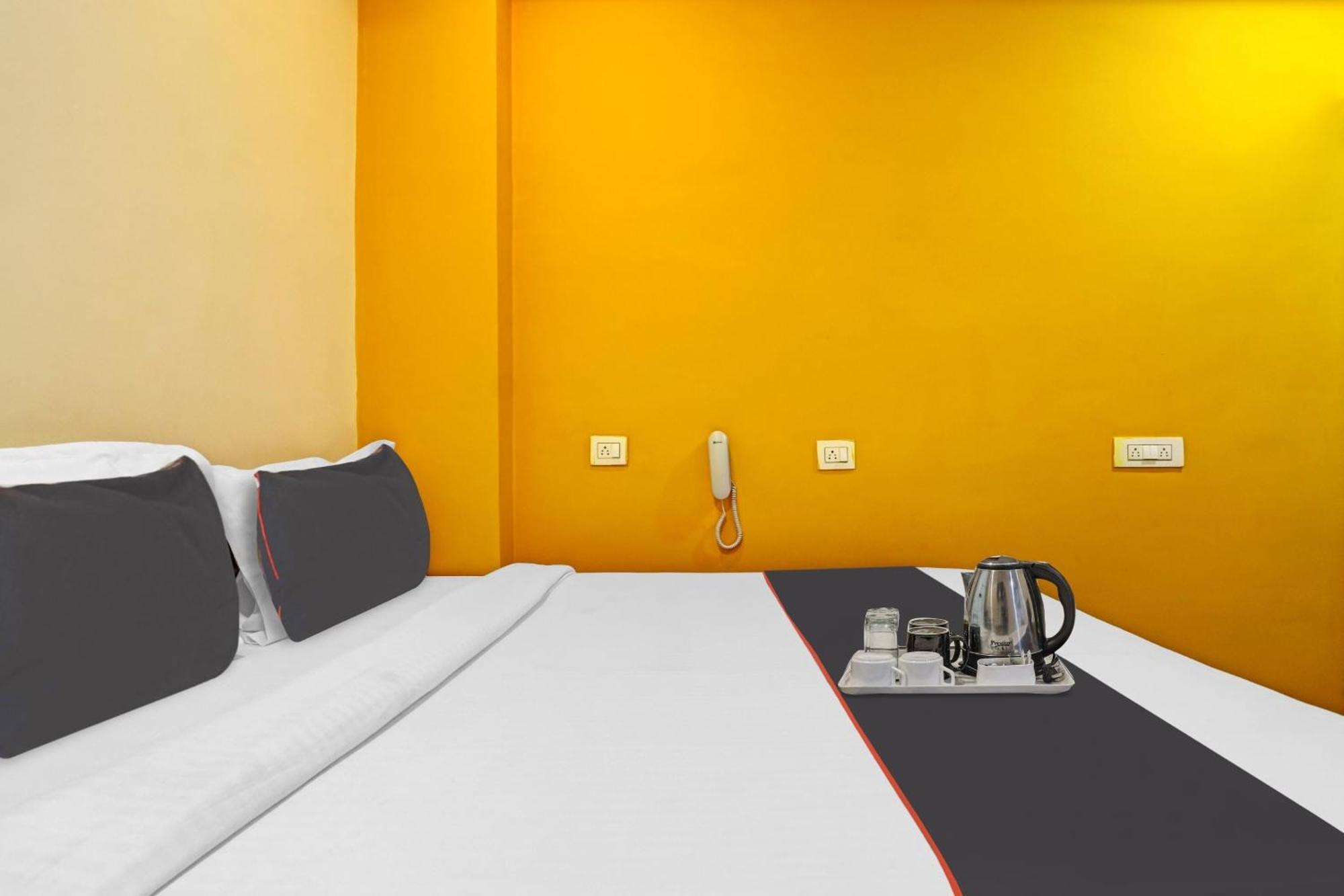 Super Collection O Gachibowli Hotell Kondapur  Exteriör bild